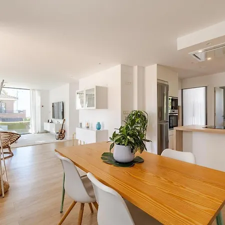 Exclusiva Con Piscina, Jardin Y Barbacoa بيت للعطل