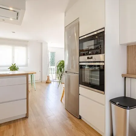 Exclusiva Con Piscina, Jardin Y Barbacoa