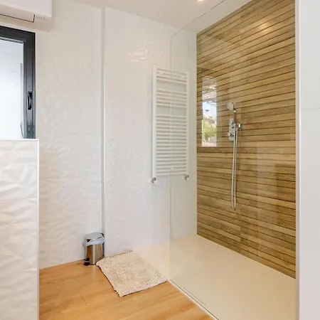 Exclusiva Con Piscina, Jardin Y Barbacoa بيت للعطل *