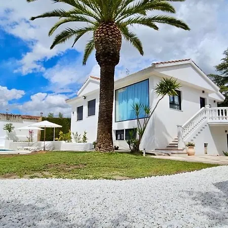 Exclusiva Con Piscina, Jardin Y Barbacoa