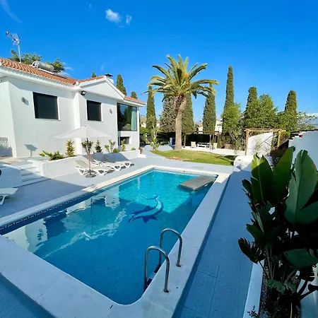 بيت للعطل Exclusiva Con Piscina, Jardin Y Barbacoa بيليكْروس