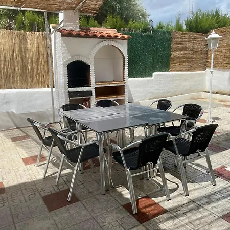 Exclusiva Con Piscina, Jardin Y Barbacoa