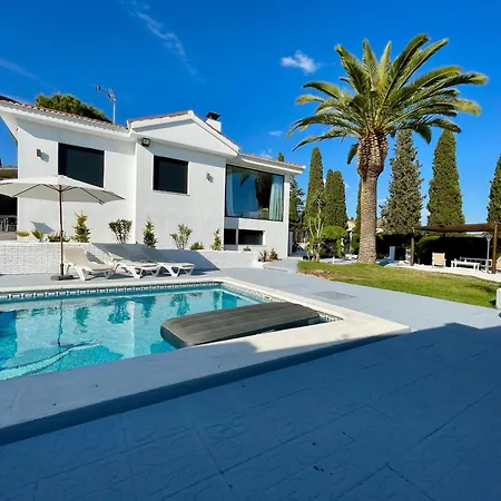 بيت للعطل Exclusiva Con Piscina, Jardin Y Barbacoa *