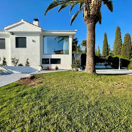 Exclusiva Con Piscina, Jardin Y Barbacoa بيت للعطل *