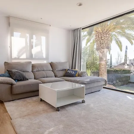 Exclusiva Con Piscina, Jardin Y Barbacoa 佩利格罗斯