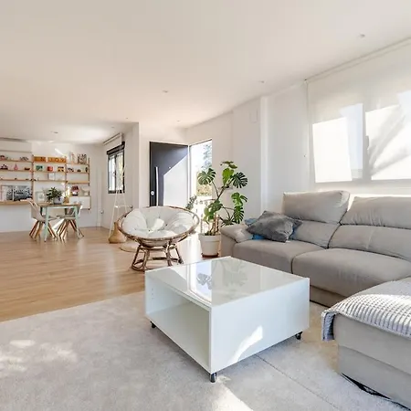 Exclusiva Con Piscina, Jardin Y Barbacoa * 佩利格罗斯