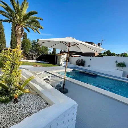 度假居 Exclusiva Con Piscina, Jardin Y Barbacoa